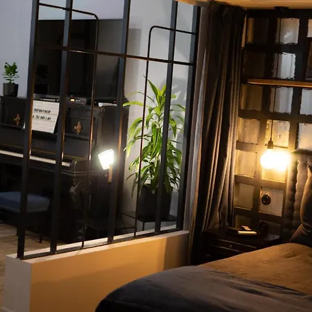 Entre Nous Le Du Bellay *