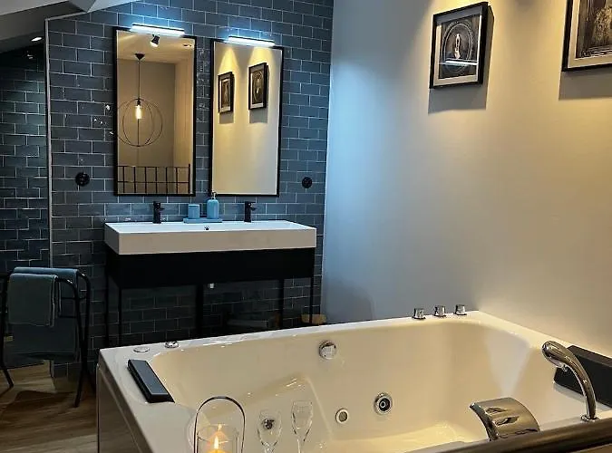 Entre Nous Le Du Bellay