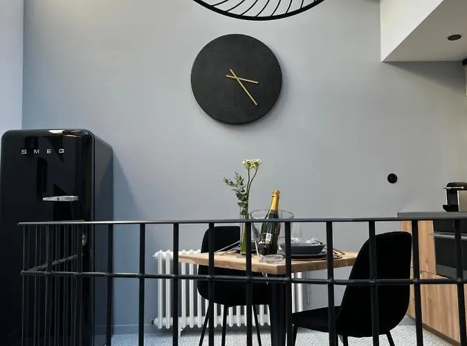 Entre Nous Le Du Bellay *